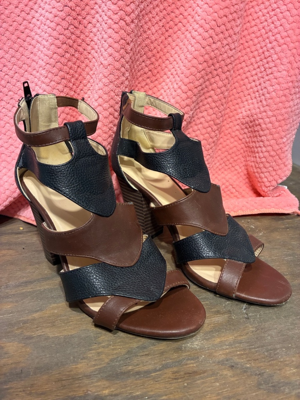 JustFab Brown and Black Strappy Block Heel Sandals